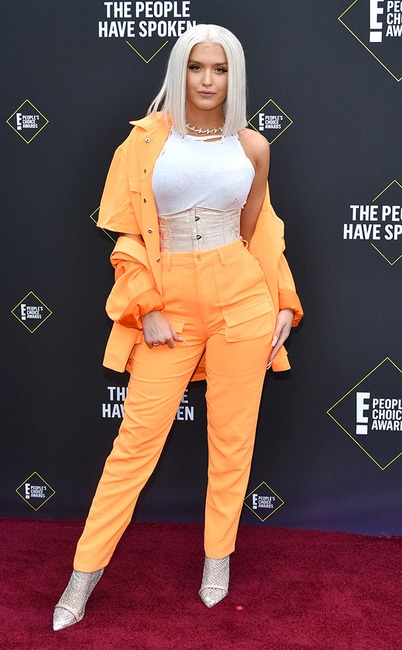 Macy Kate, 2019 E! People's Choice Awards, Red Carpet Fashion